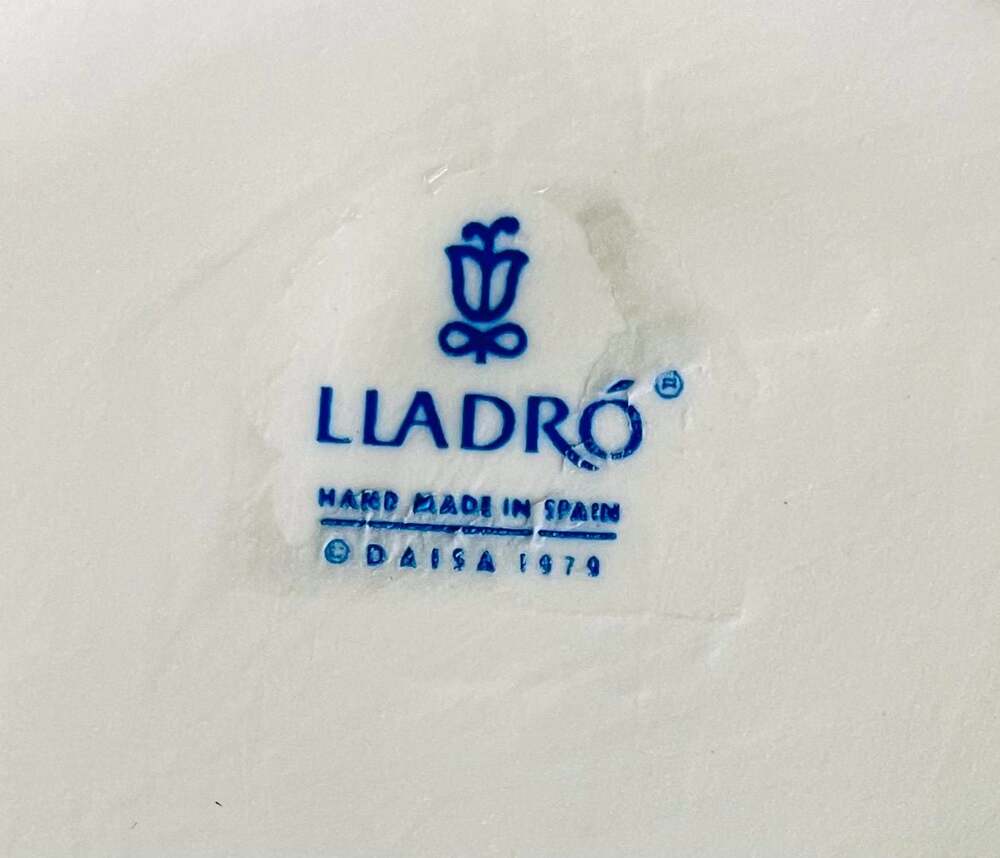 Lladro Porcelain Figurine 'Dancer' #5050 - Picture 5 of 6